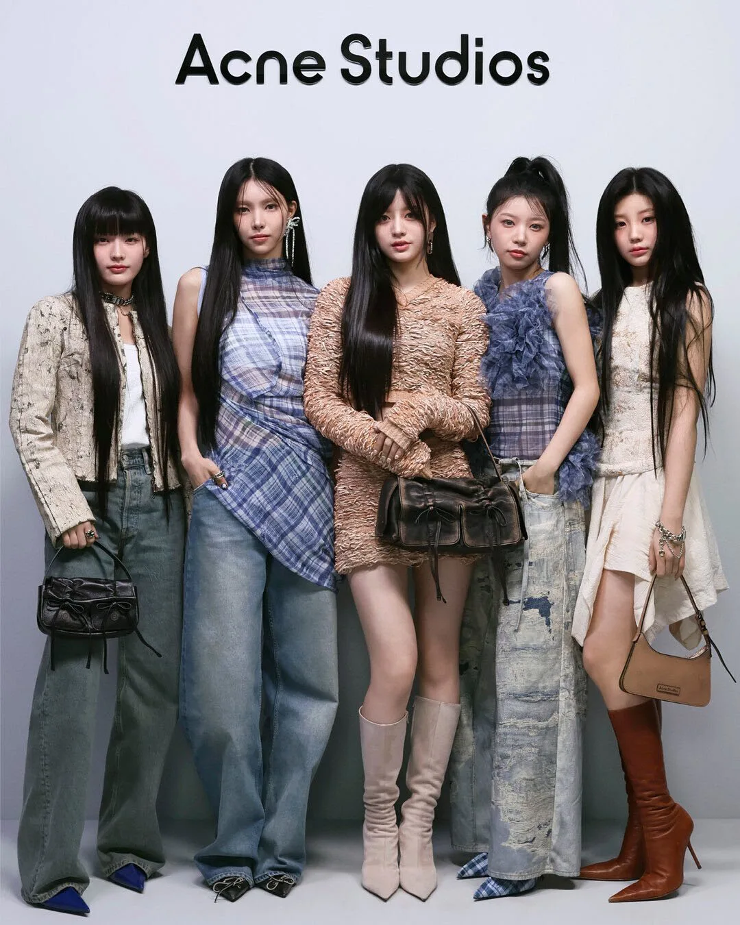 illit paris fashion week 2024
