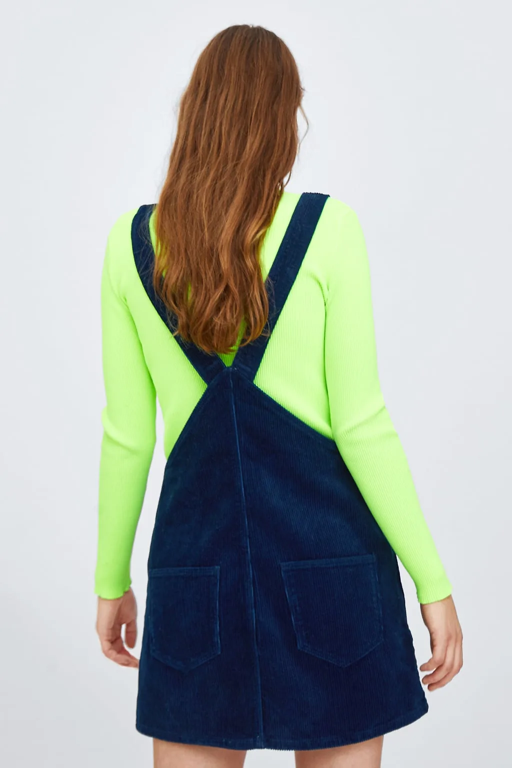 elle việt nam đầm yếm zara 3