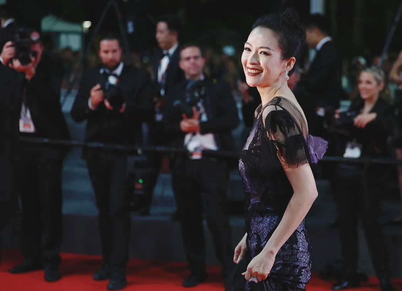Đại hoa đán Chương Tử Di tại LHP Cannes 2024.