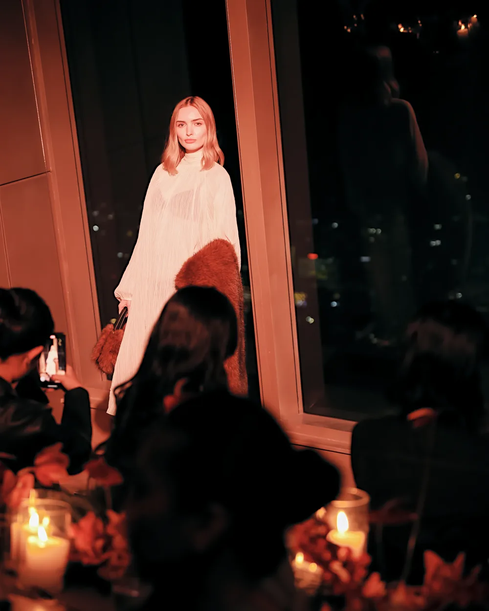 không gian váy maxi tại sự kiện H&M 2025