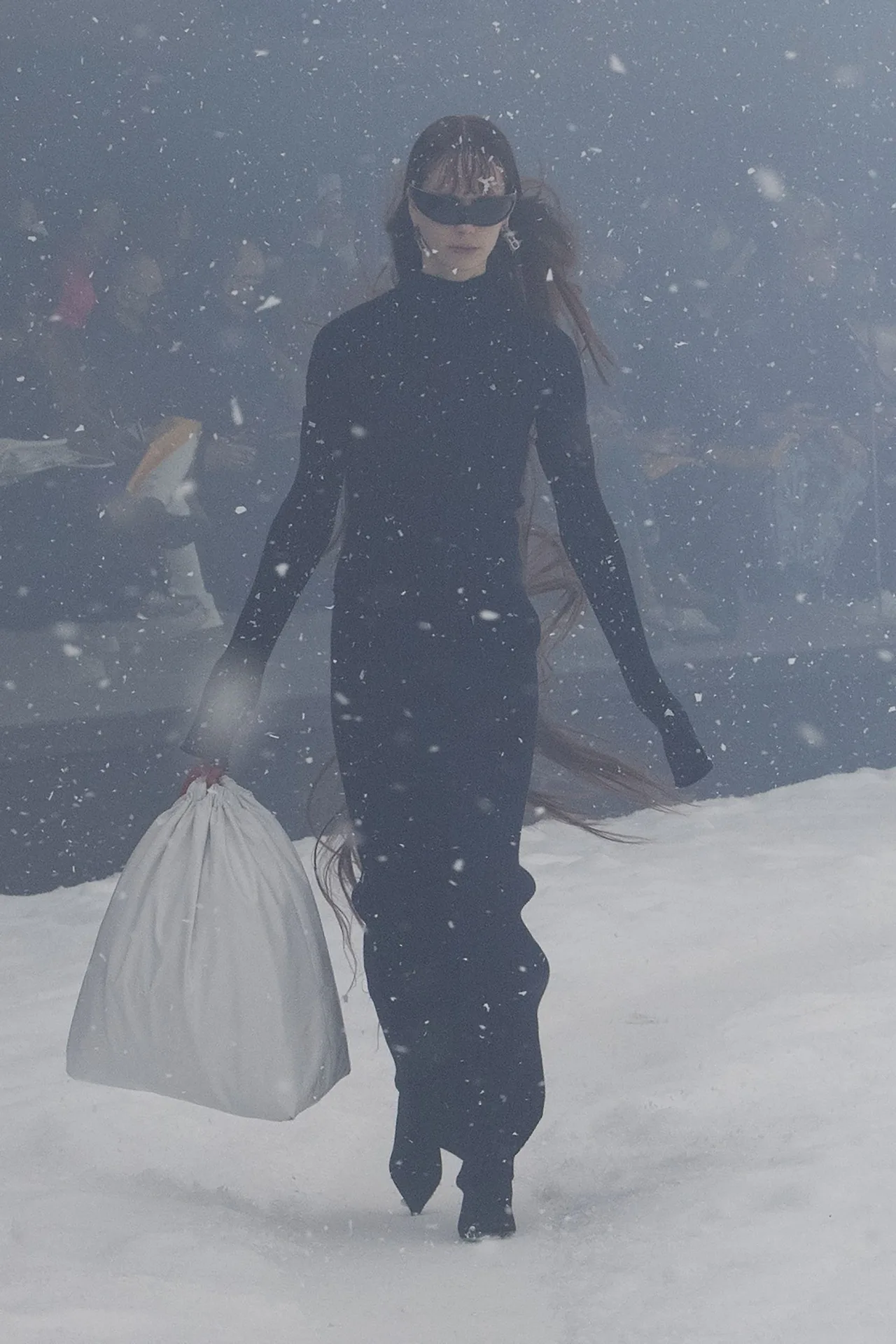 Balenciaga RTW Thu Đông 2022 look 9