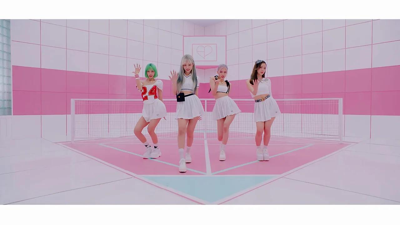 blackpink mặc váy tennis màu trắng trong mv ice cream