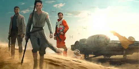 "Star Wars 7" giúp hai ngôi sao trẻ là Daisy Ridley (giữa) và John Boyega (trái) nổi tiếng