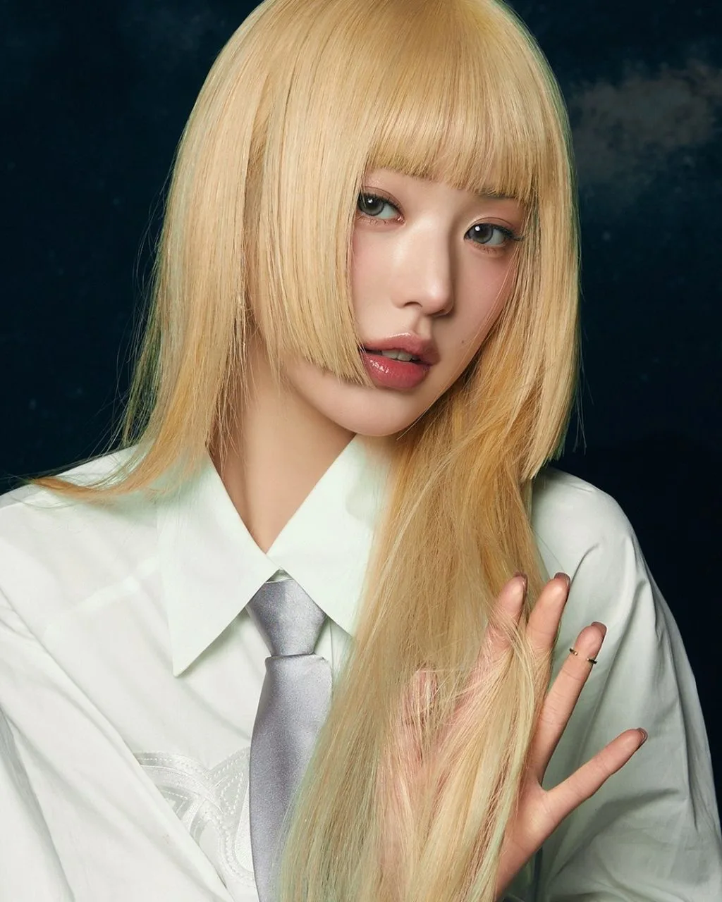 Jang Won Young trong mái tóc màu vàng ánh kim-gội đầu