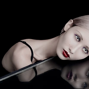 Bộ ảnh Beauty: Âm hưởng Man Ray