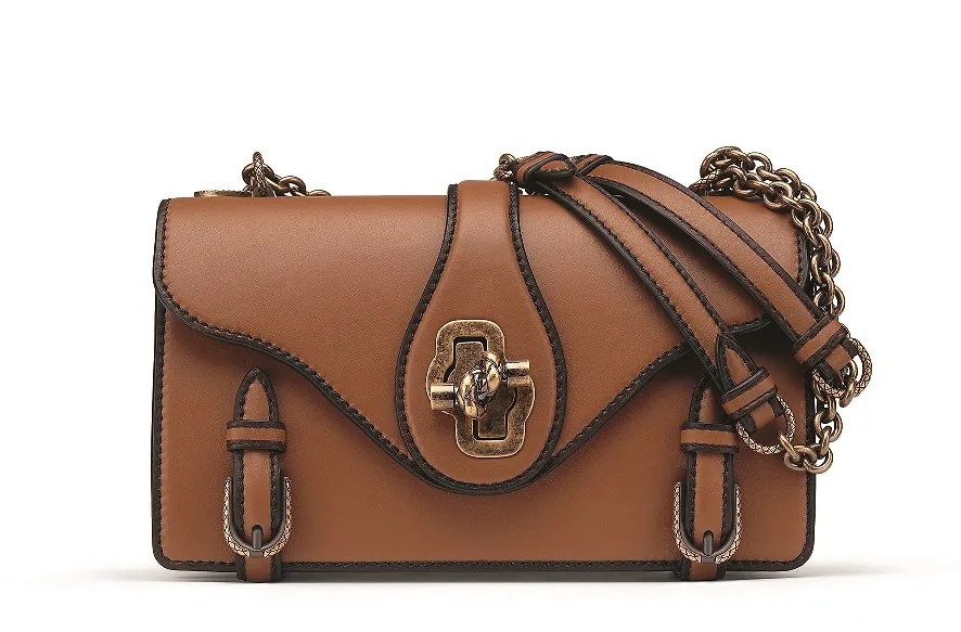 tui xach bottega veneta - elle vietnam 1