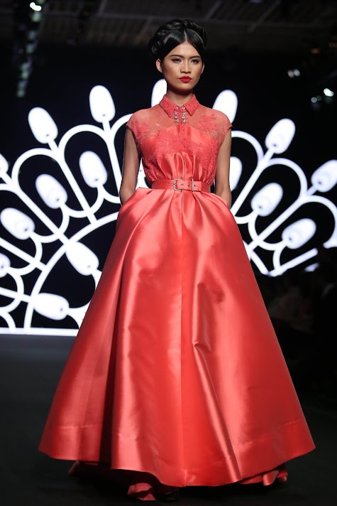BST Haute Couture Thu-Đông 2015-16 của NTK Alexis Mabille 28