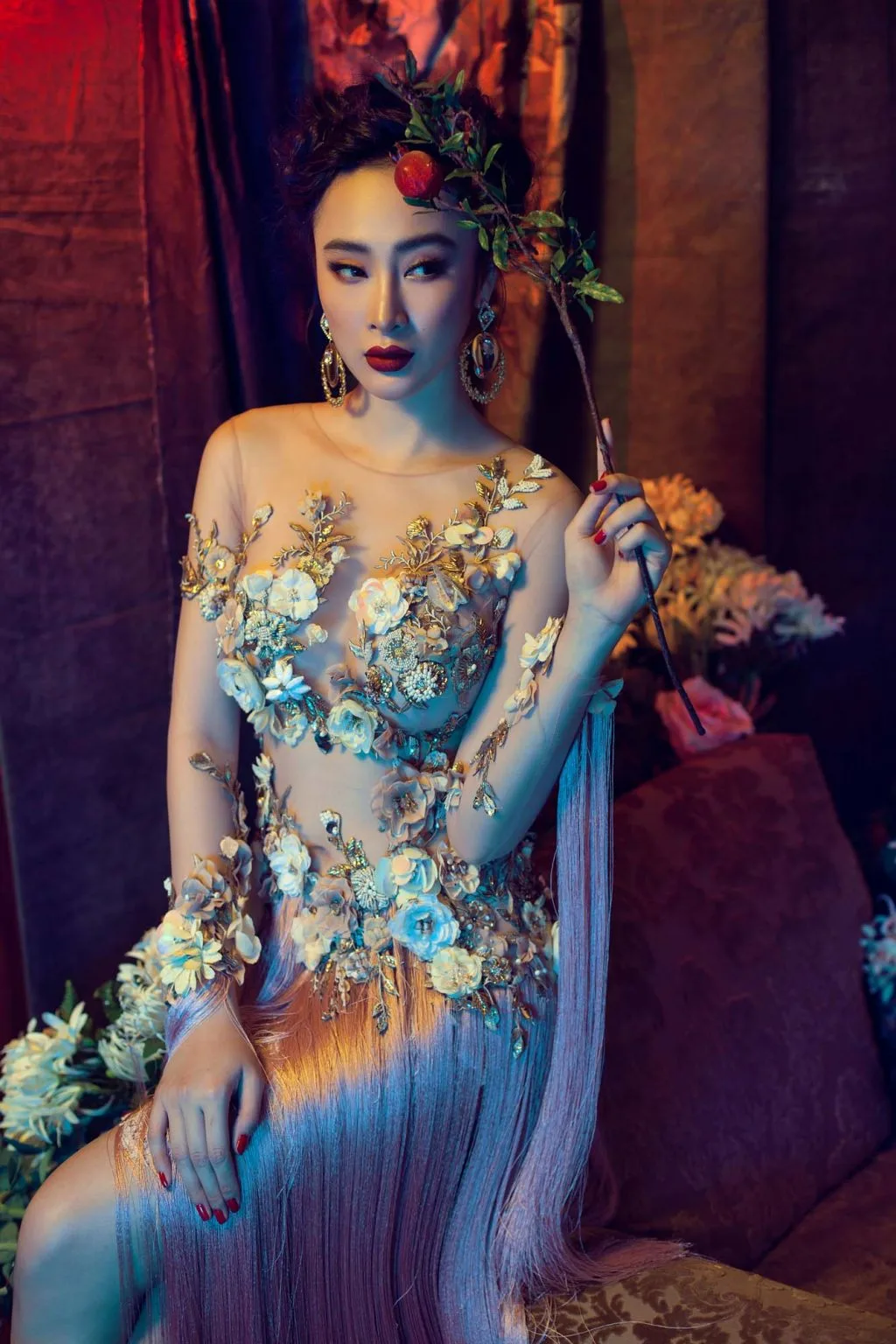 Angela Phương Trinh quyến rũ và ma mị qua ống kính của Tang Tang - 11