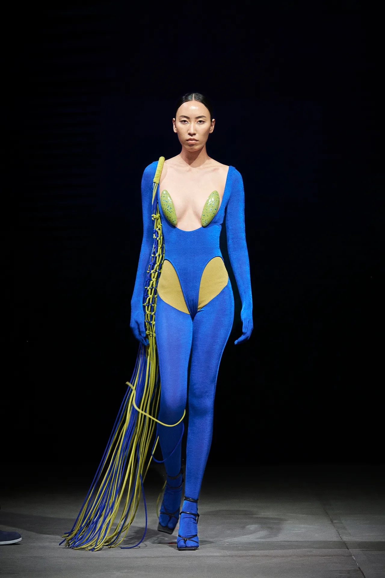 BST INFLOWING của NTK Cường Đàm look 13