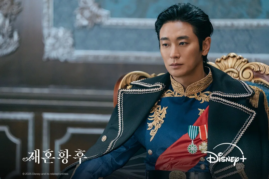 Ju Ji Hoon trong phim The Remarried Empress