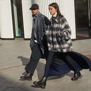 Uniqlo kết hợp cùng NTK Clare Waight Keller giới thiệu BST Uniqlo : C