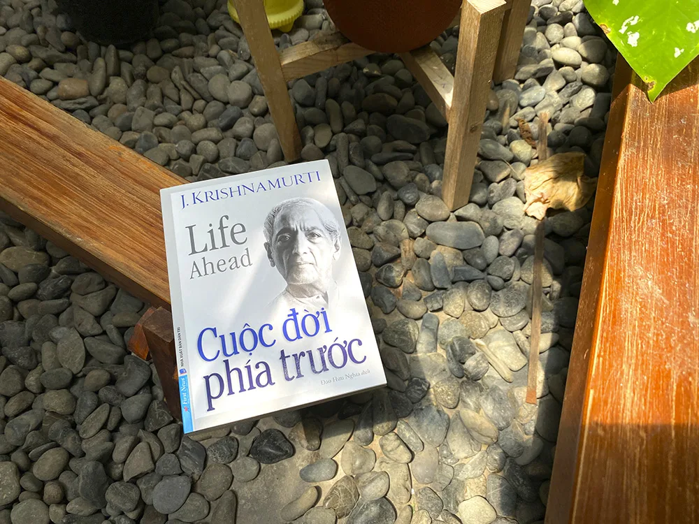 sách hay cuộc đời phía trước
