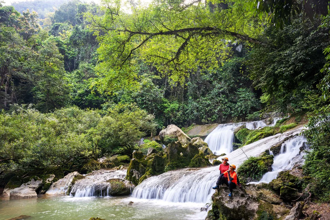 Tú Làn thác nước tinh khiết Tú Làn thác nước tinh khiết