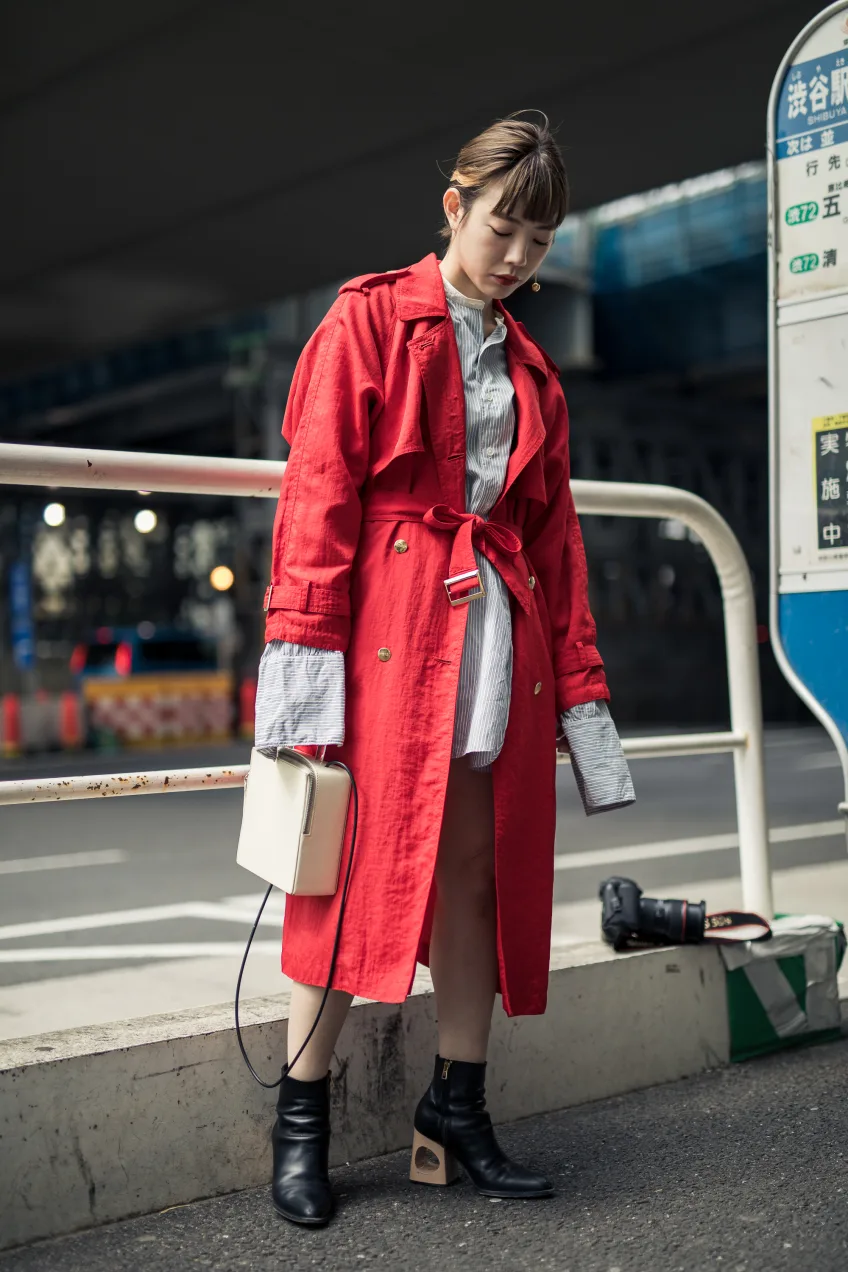 Những mẫu áo trench coat lên ngôi trong mùa mốt Thu – Đông 2018 24