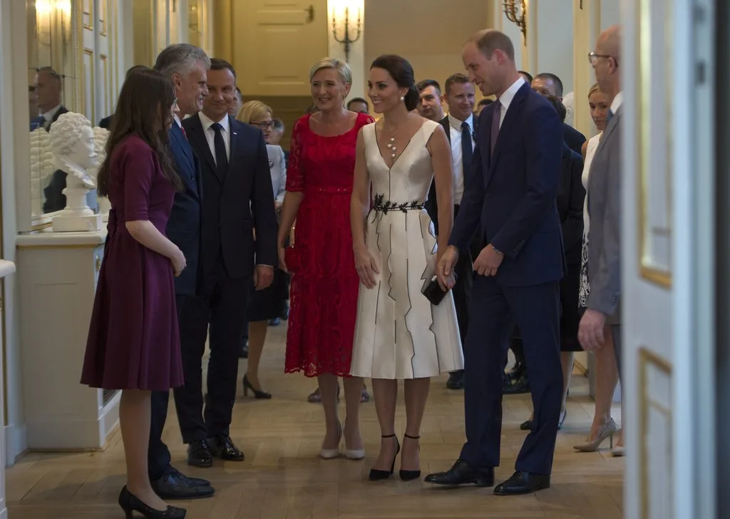 Chiêm ngưỡng 10 đôi giày Công nương Kate Middleton cưng chiều nhất Chiêm ngưỡng 10 đôi giày Công nương Kate Middleton cưng chiều nhất