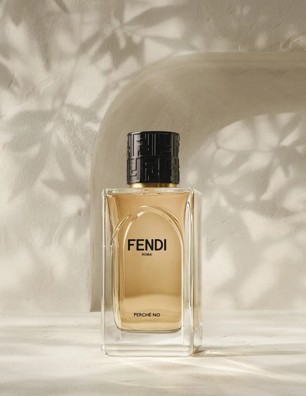 Chai nước hoa Perche No của thương hiệu Fendi.