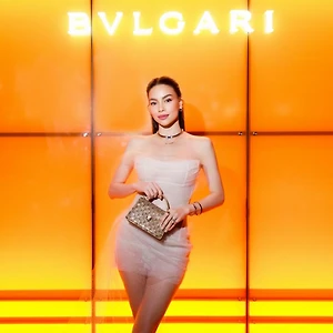 Hồ Ngọc Hà diện trang sức Bvlgari trị giá hơn 2,5 tỷ trong sự kiện cùng Lisa (BLACKPINK)