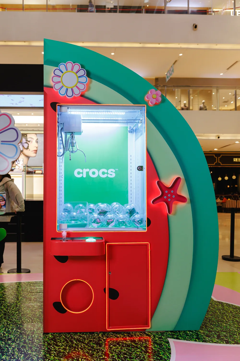 Máy gắp trong sự kiện Cros