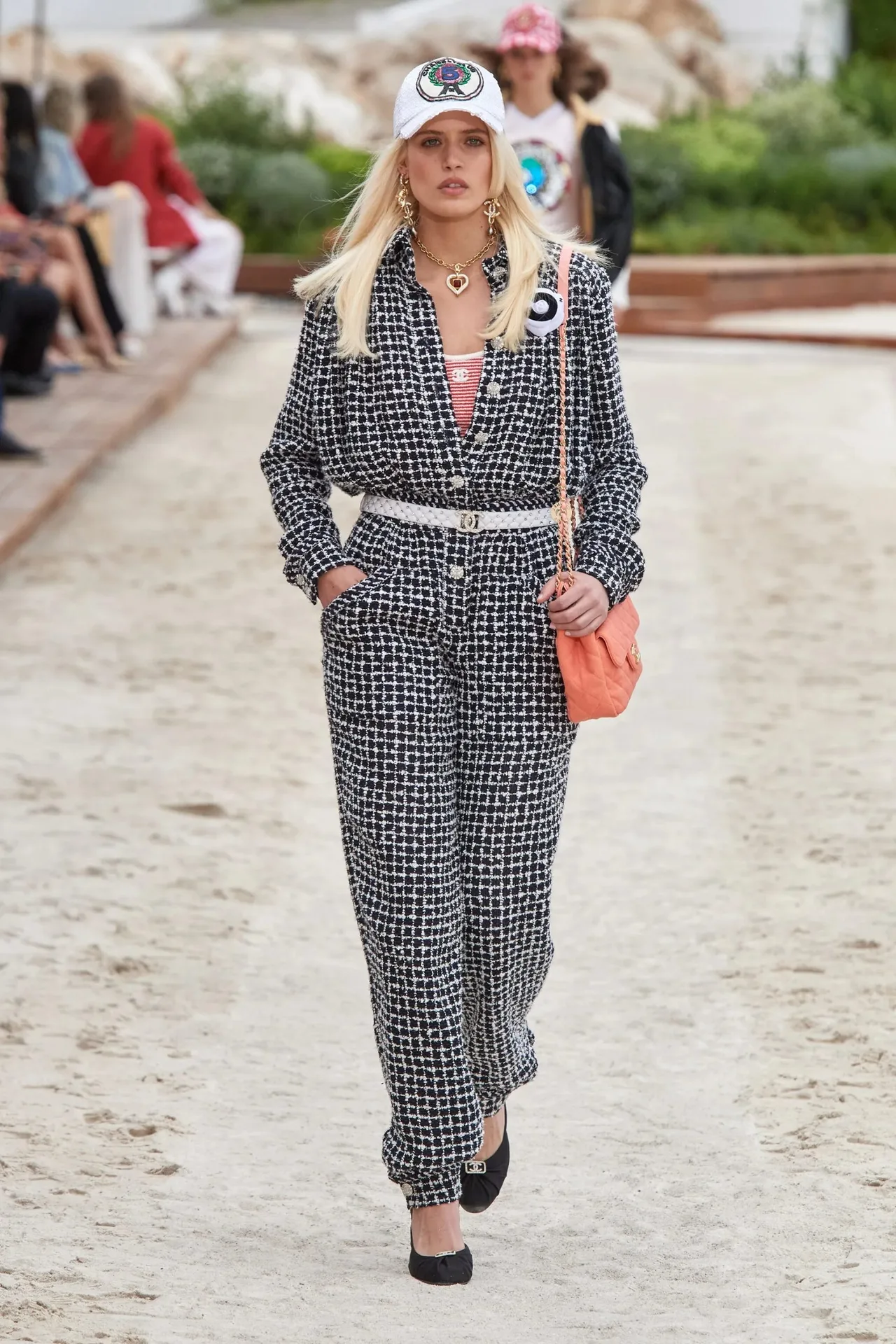 Chanel Cruise 2023 look 8