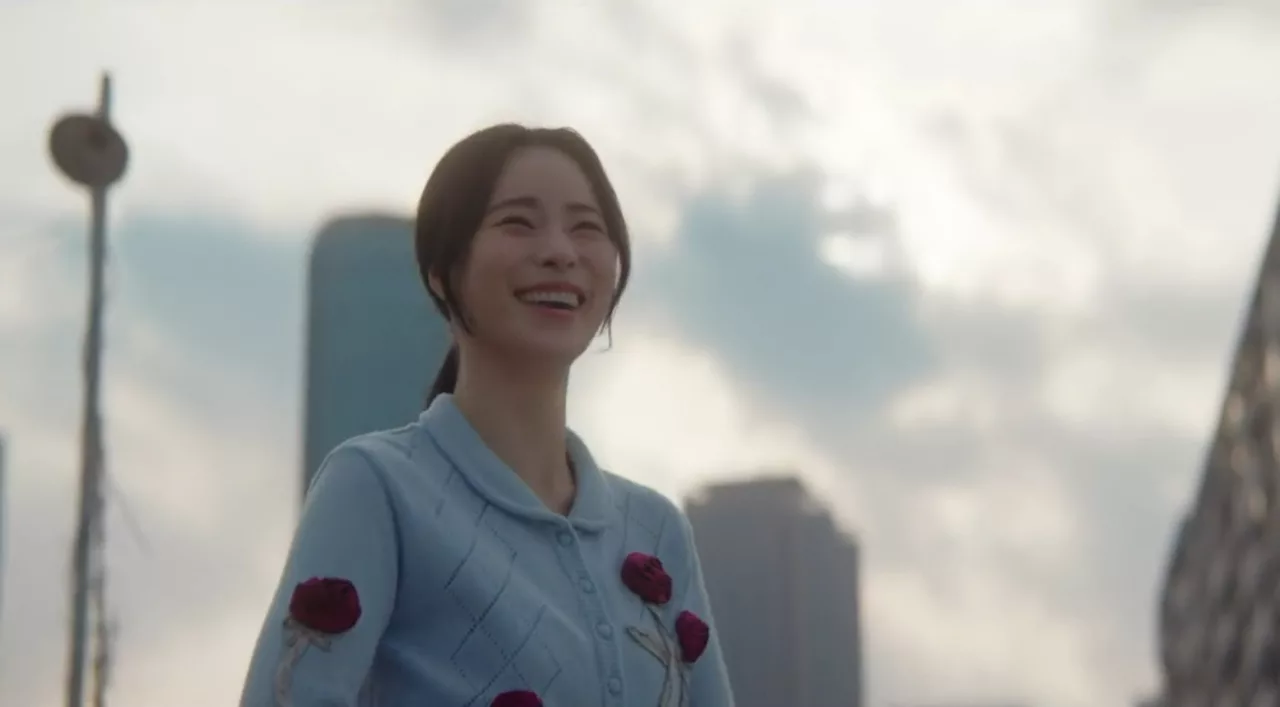 thời trang Lim Ji Yeon trong "Kẻ thù hoàng gia của tôi"
