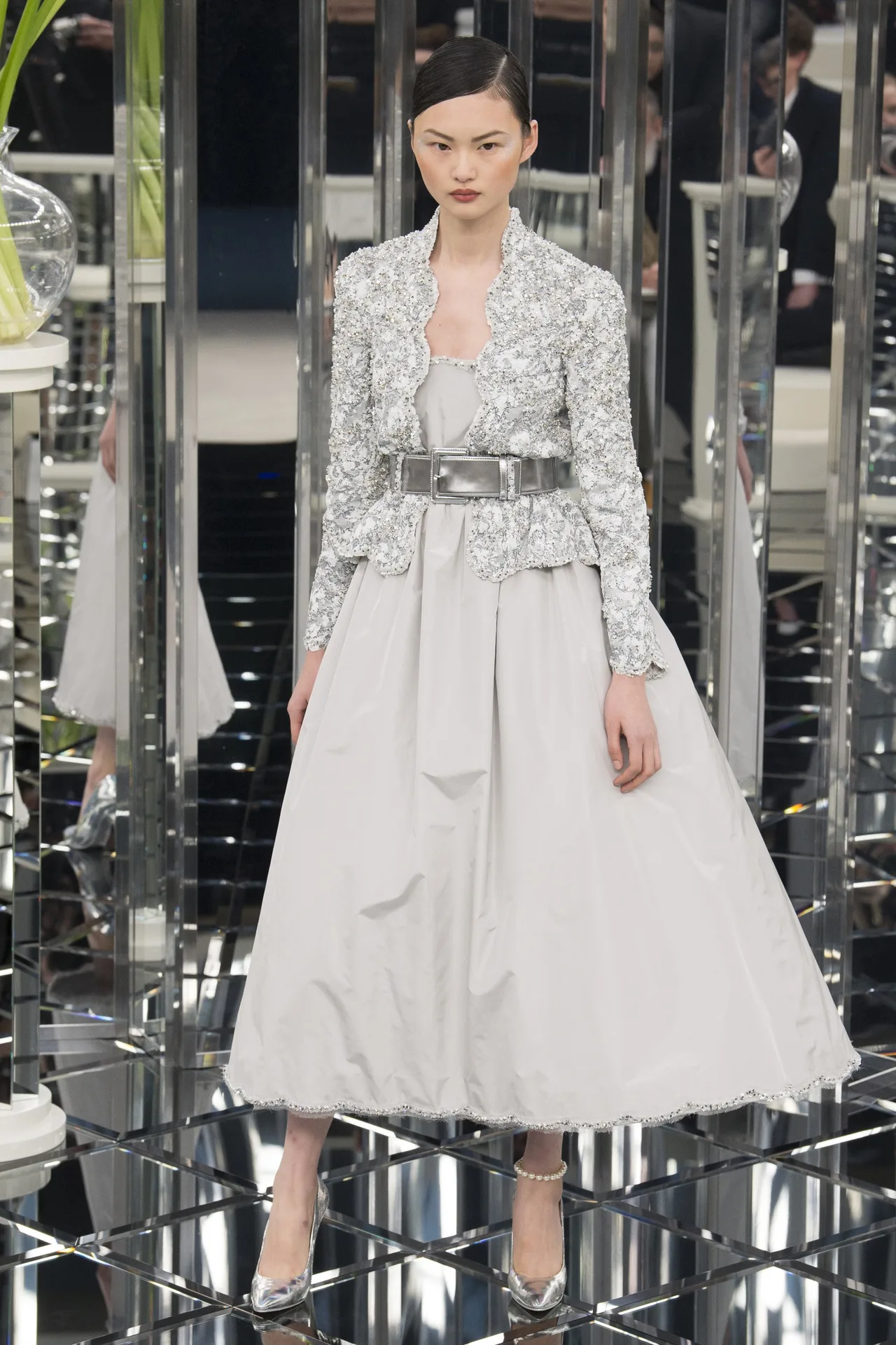 Những BST nổi bật tại tuần lễ Haute Couture Xuân-Hè 2017 - ELLE VN