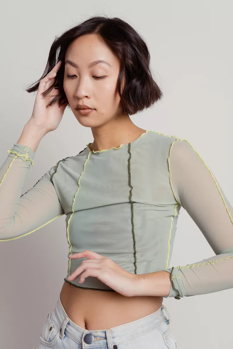 áo lưới mỏng thiết kế patchwork