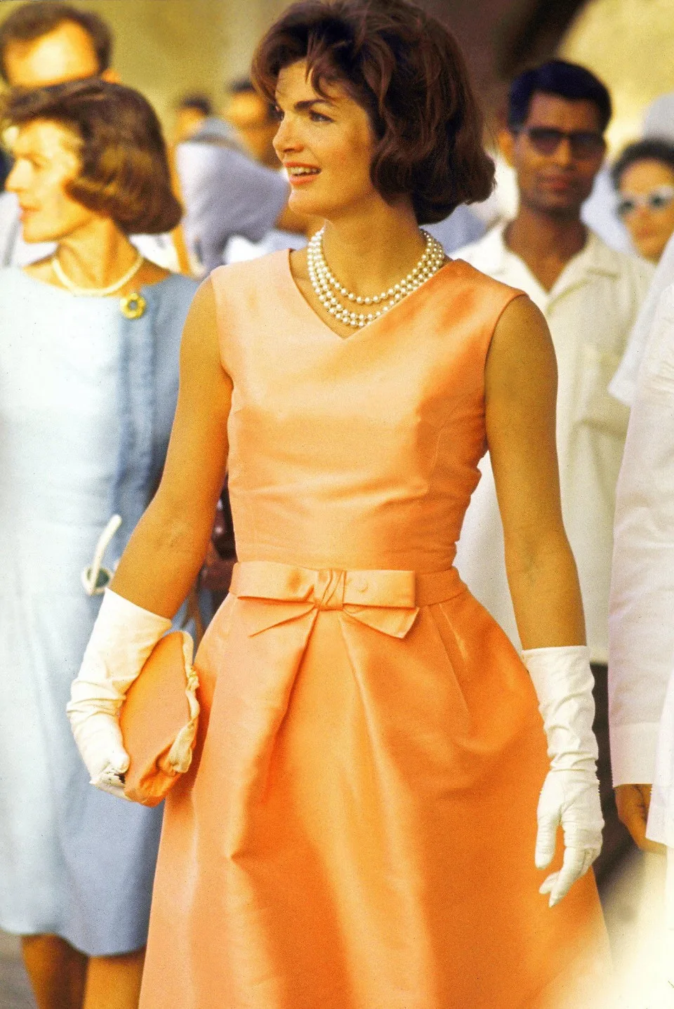 Đệ nhất Phu nhân Jackie Kennedy - biểu tượng thời trang Nhà Trắng sống mãi với thời gian 8 biểu tượng thời trang Jackie Kennedy 7
