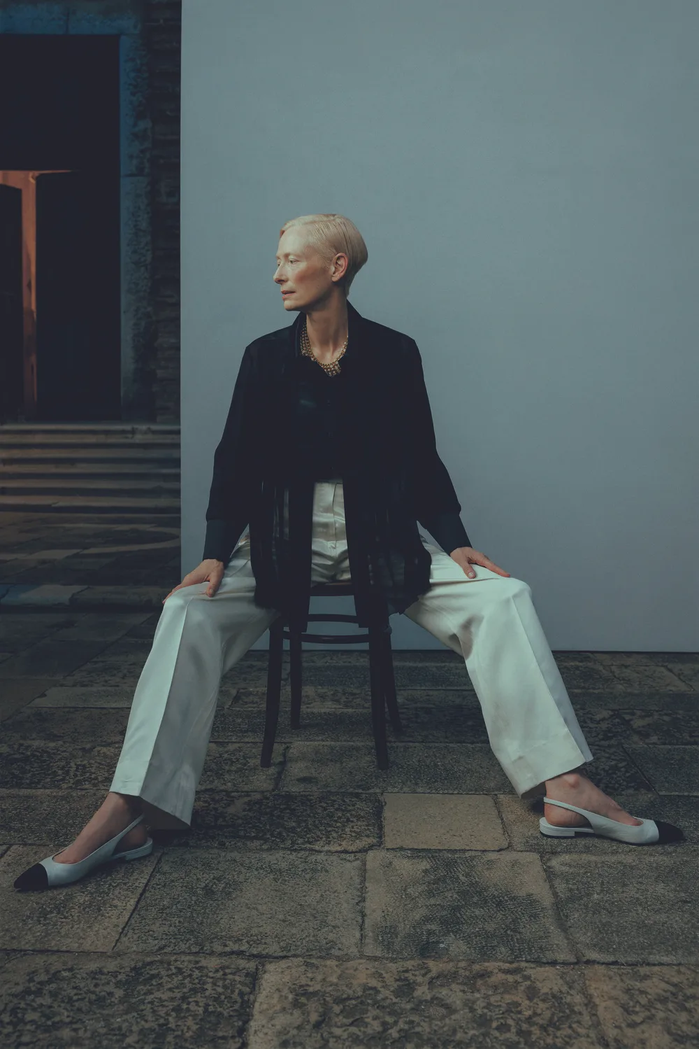 nhà thiết kế catier Tilda Swinton.