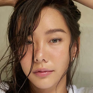 Những mẹo đơn giản và hiệu quả trong việc tẩy trang các loại mascara chống nước và khó trôi