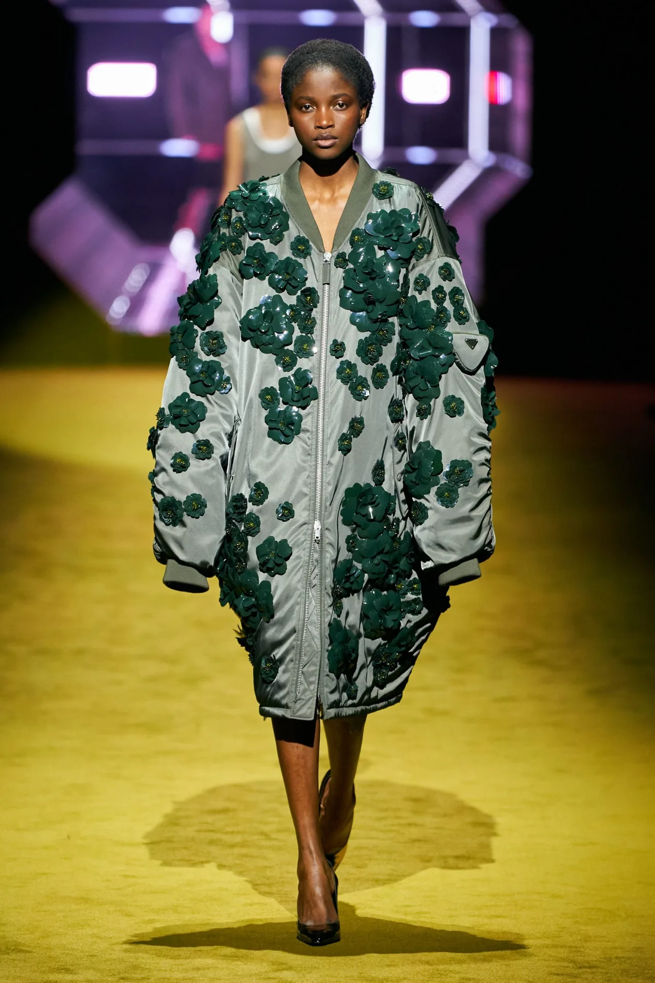 Prada Thu Đông 2022 look 18