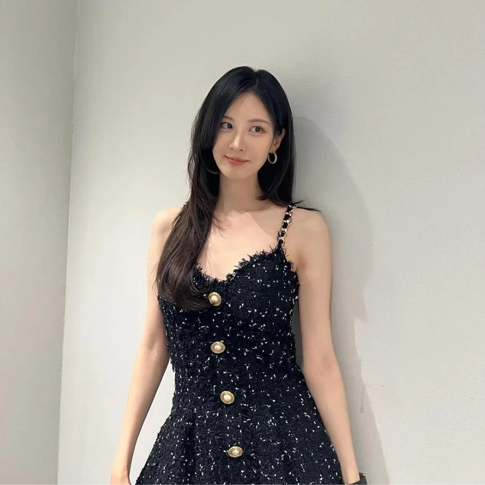 Seohuyn (SNSD) xinh đẹp ở tuổi U40