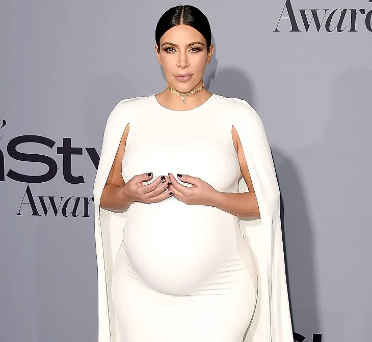 Kim Kardashian tiết lộ giới tính em bé thứ 3 nhưng thừa nhận chưa hoàn toàn sẵn sàng - ELLE Việt Nam