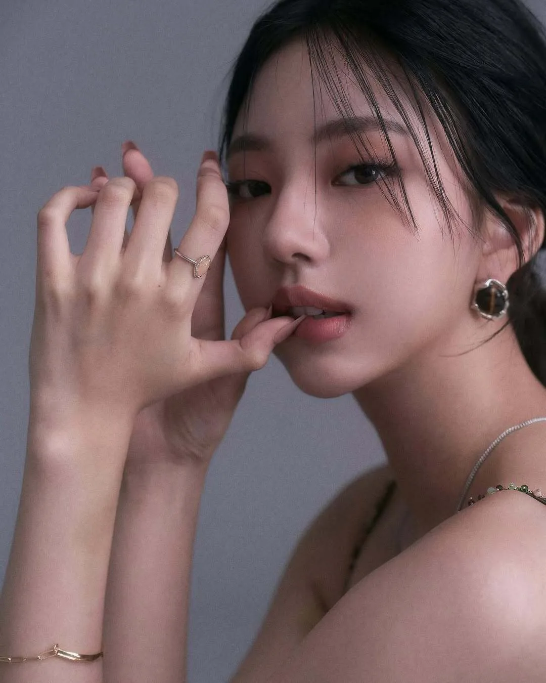 Kim Go Eun, cast Single's Inferno 5