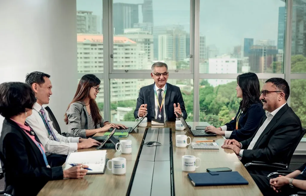Standard Chartered hỗ trợ phụ nữ Standard Chartered hỗ trợ phụ nữ