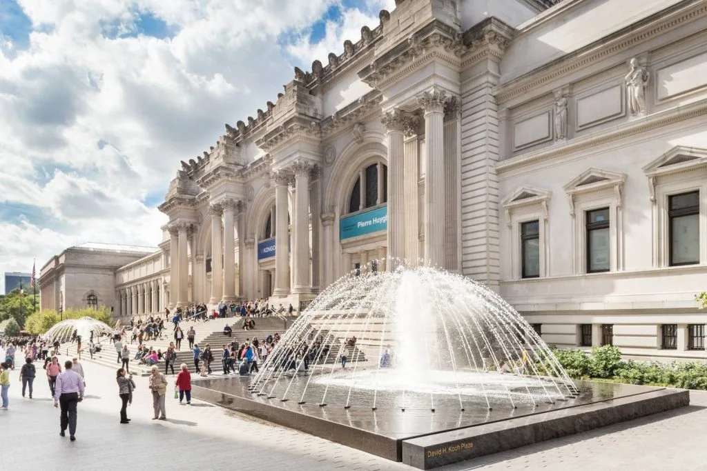 Viện trang phục MET, New York, Mỹ Viện trang phục MET, New York, Mỹ