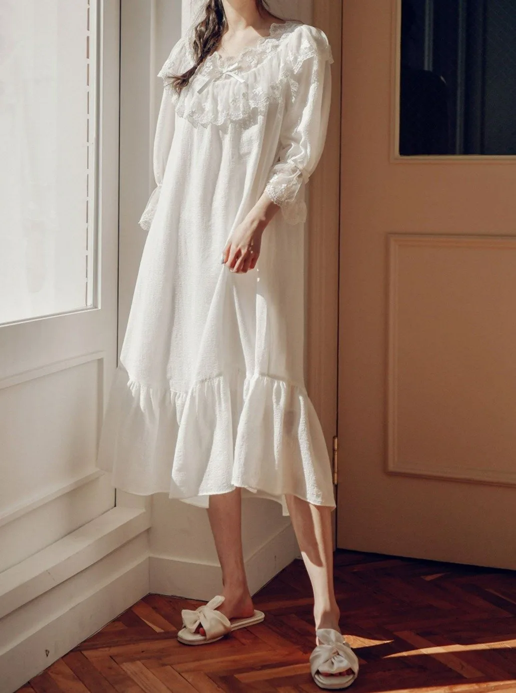 váy ngủ ren trắng