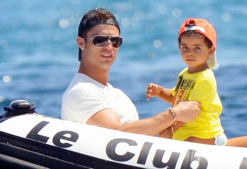 cristiano ronaldo 4 - elle vietnam