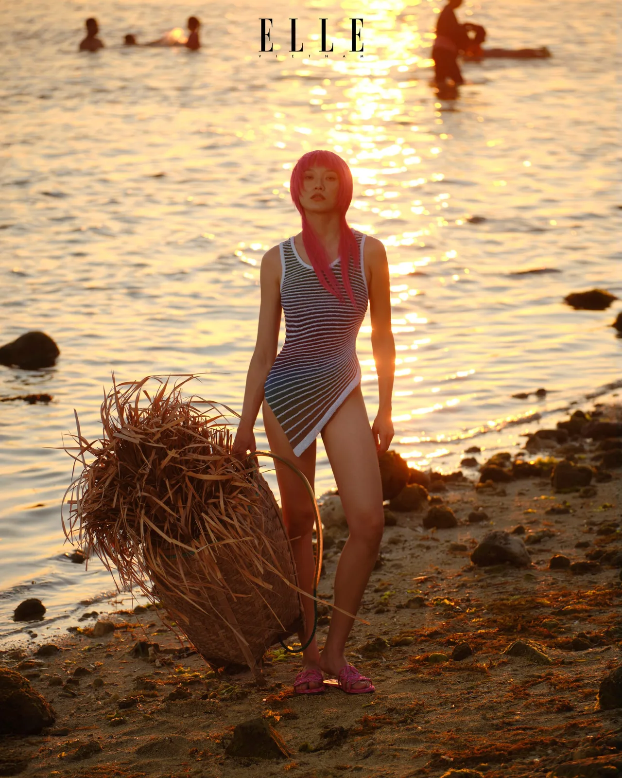 Trang phục & phụ kiện LOEWE PAULA'S IBIZA 2026