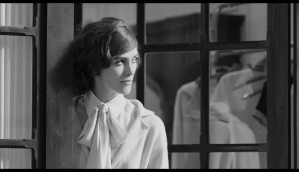 Keira Knightley thủ vai Coco Chanel trong bộ phim "Once upon a time" của Karl Lagerfeld. Keira Knightley thủ vai Coco Chanel trong bộ phim "Once upon a time" của Karl Lagerfeld.