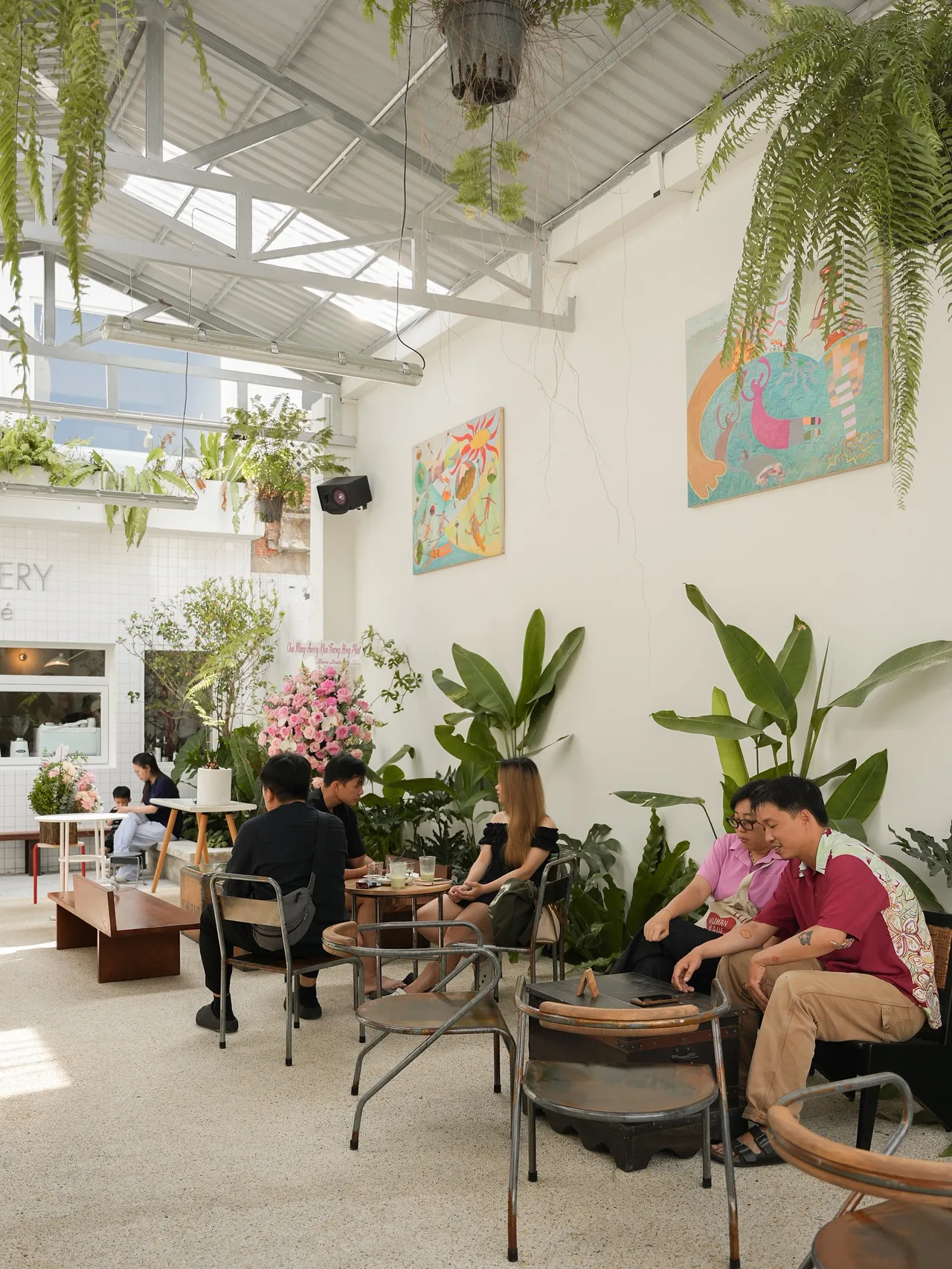 Địa điểm tháng 10 - Auvery Café