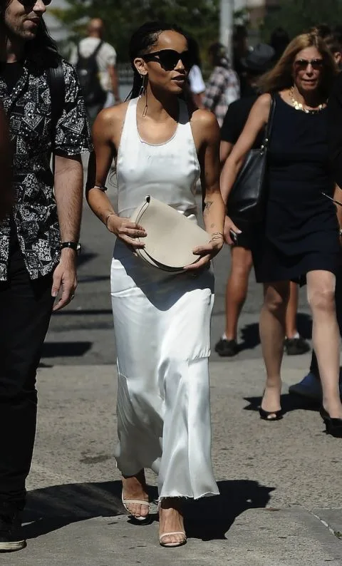 Phong cách thời trang Zoe Kravitz - ELLE VN