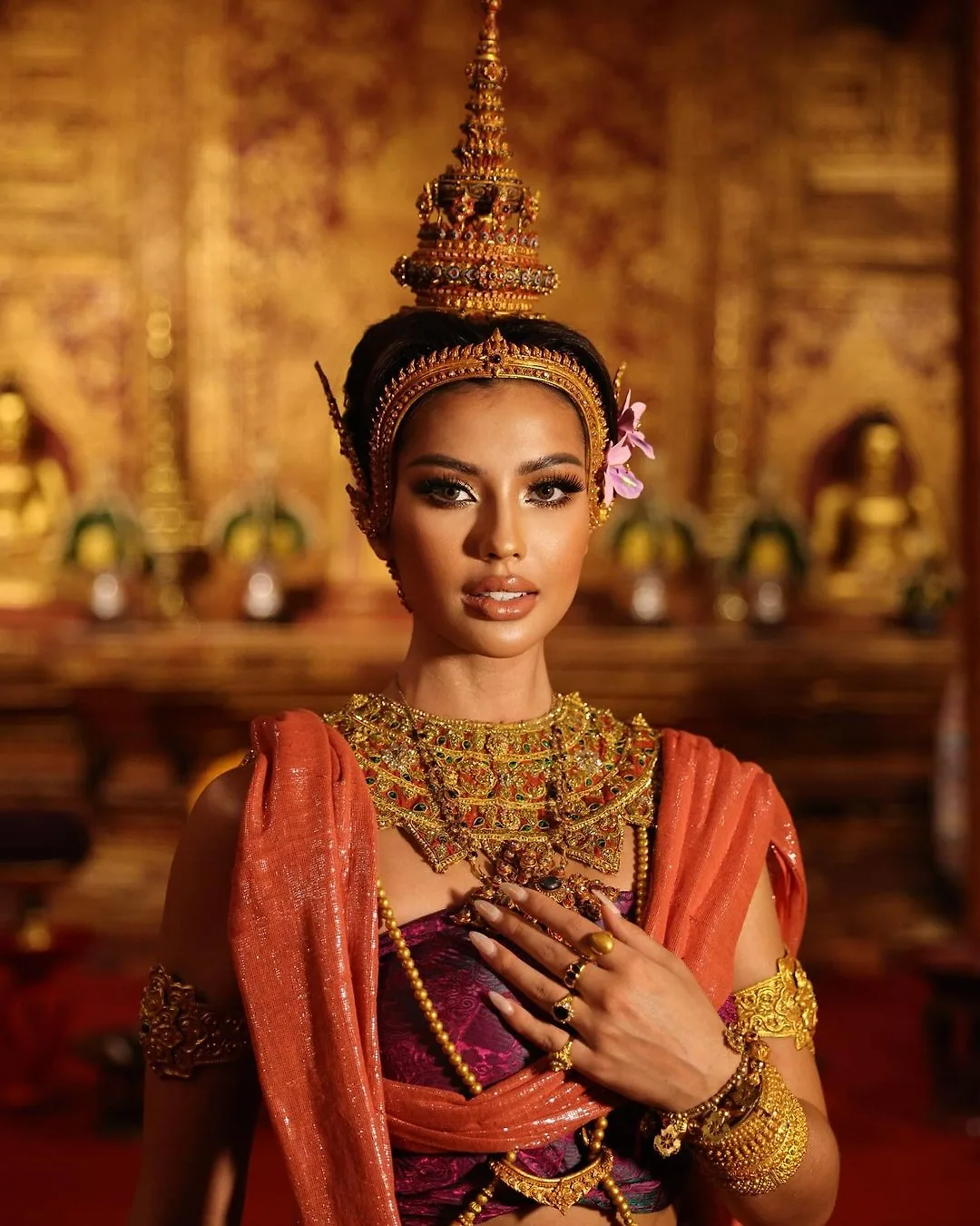 Anntonia Porsild tại songkran