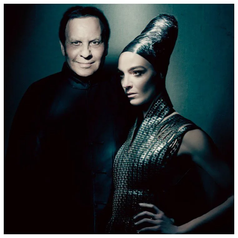 Nhà thiết kế đại tài Azzedine Alaïa qua đời Nhà thiết kế đại tài Azzedine Alaïa qua đời