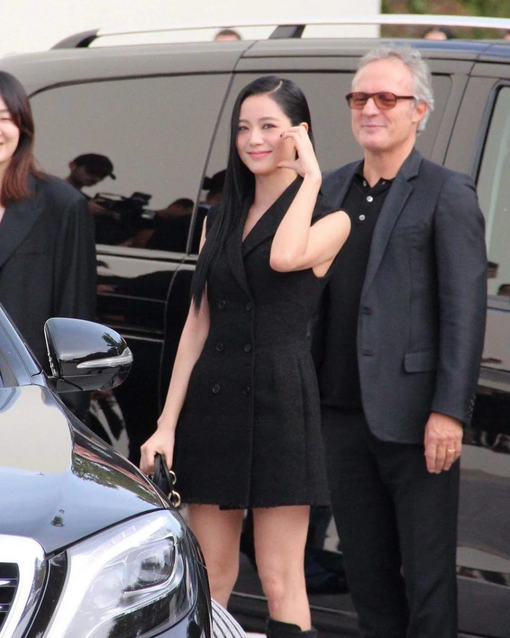 Jisoo xuất hiện tại Paris. Jisoo xuất hiện tại Paris.