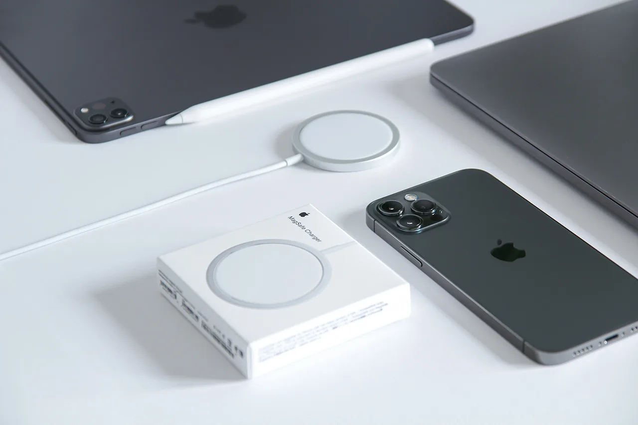 phụ kiện điện thoại apple magsafe