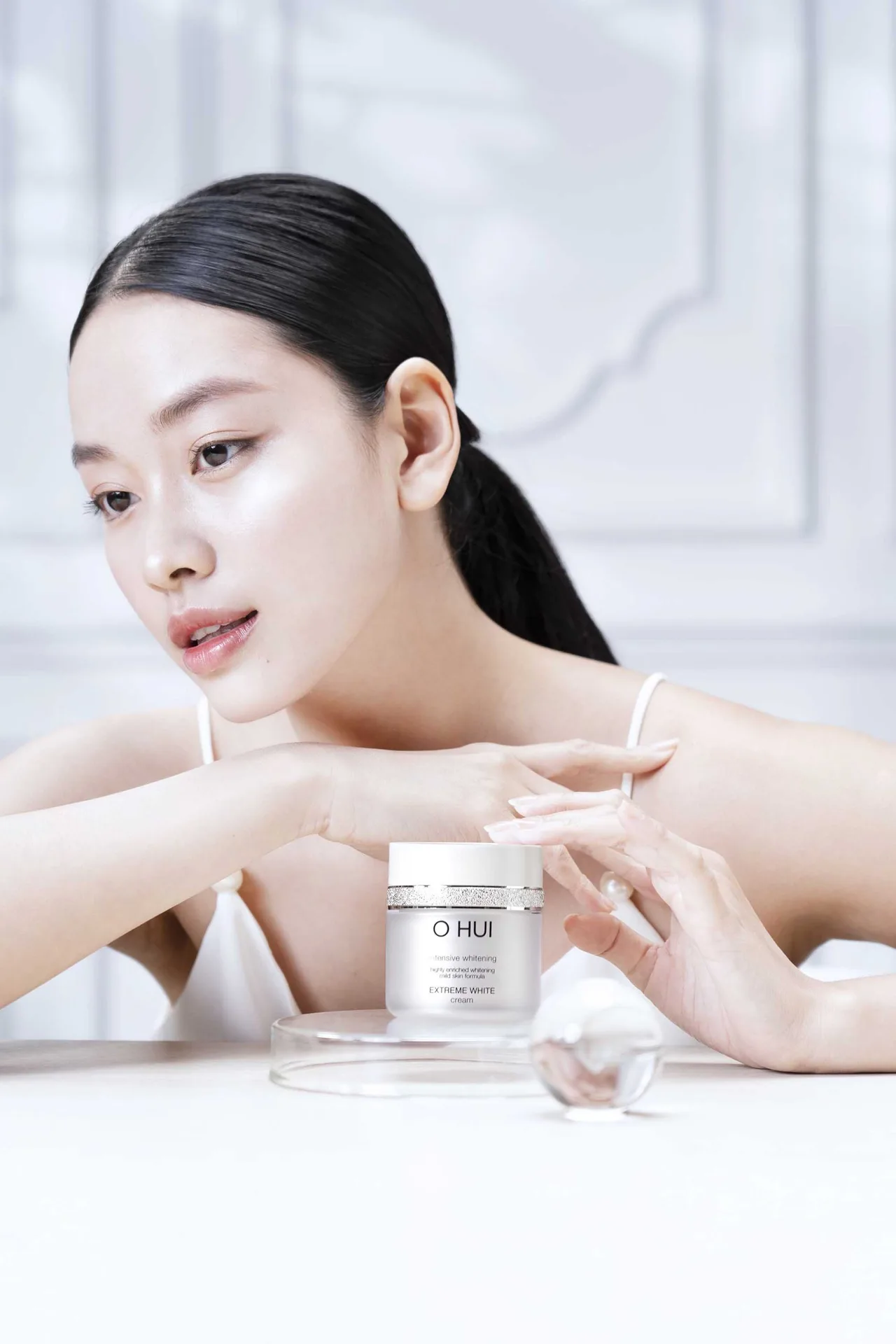 dưỡng trắng từ ohui