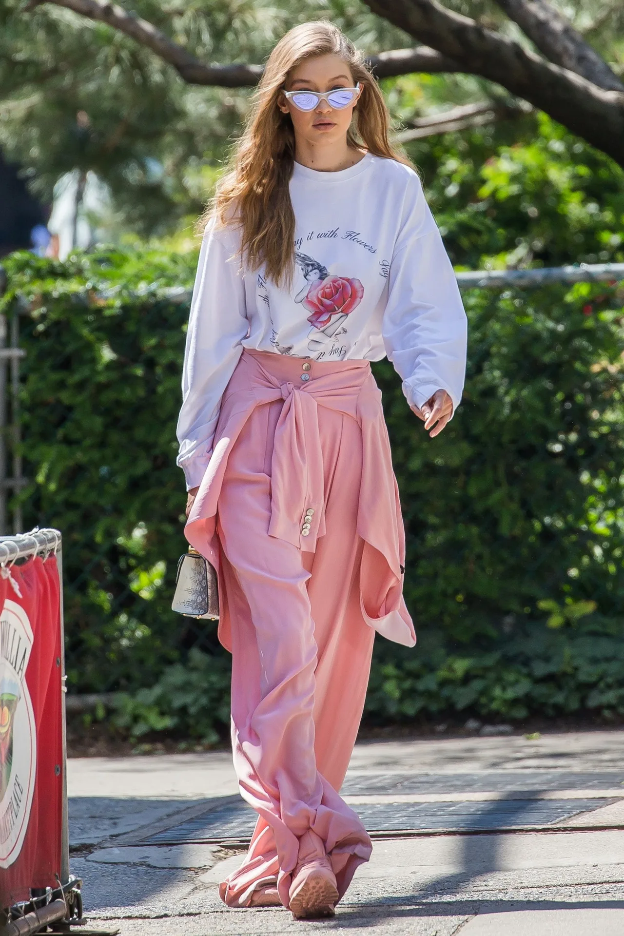 Khám phá gu thời trang mê hoặc của IT girl Gigi Hadid Khám phá gu thời trang mê hoặc của IT girl Gigi Hadid