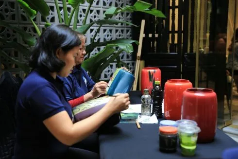 Những cơ duyên gặp gỡ và trao đổi với các nghệ nhân, nghệ sĩ và giới trí thức