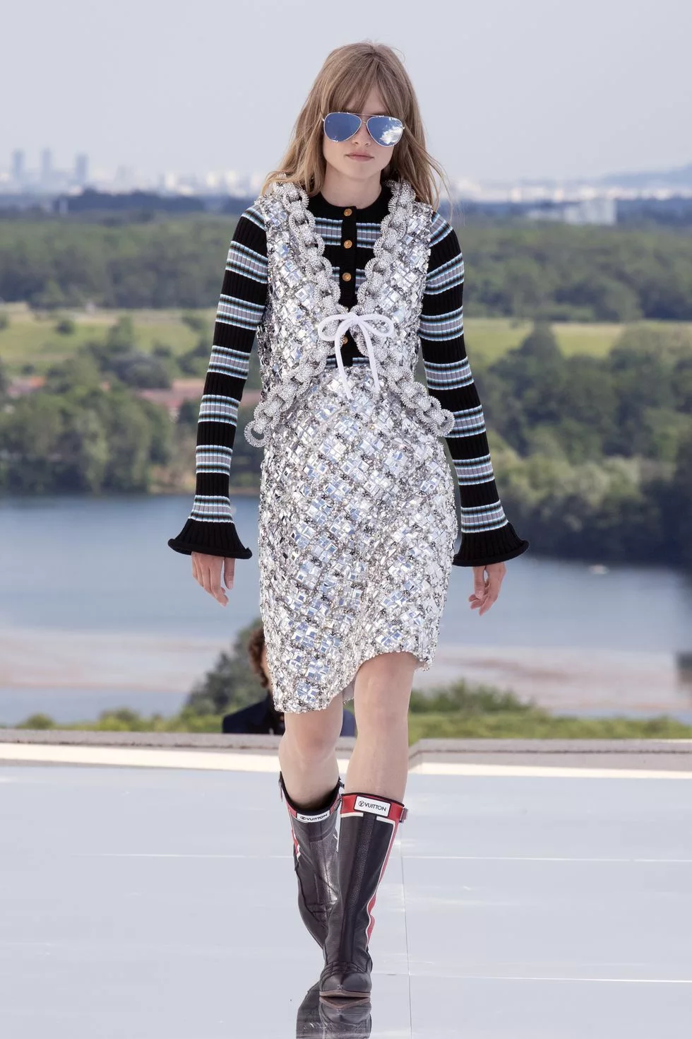 LV look 31