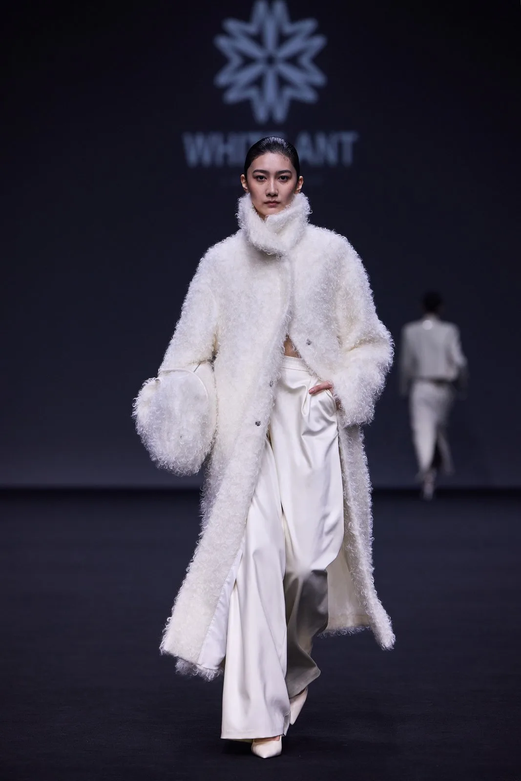 BST White Ant Thu-Đông 2026